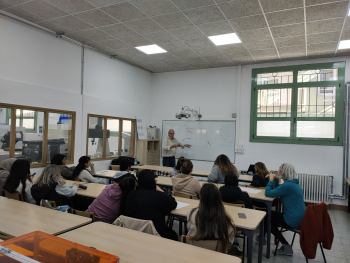 VG Techhub. Alumnes del SEFED_251103