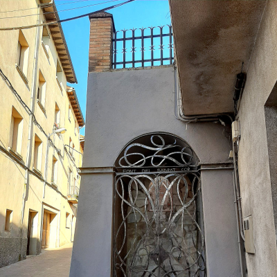 Porta del sagrat cor.jpg