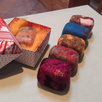 sabonets 1 u + exposats linia.jpg