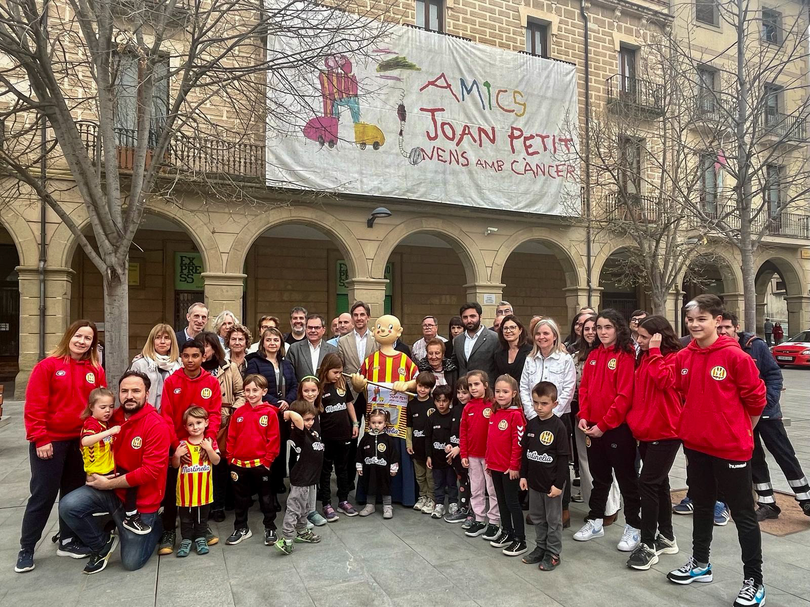 240320 Traspas cullera Joan petit 1.jpg